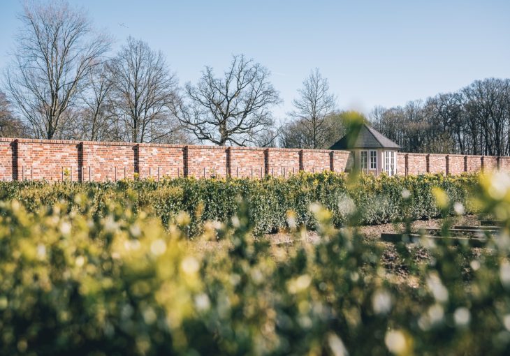 Herbouw tuinmuur kasteel